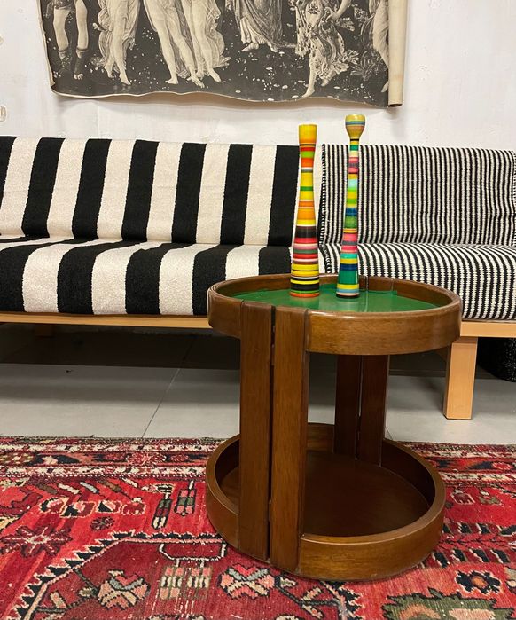 Włoski drewniany stolik kawowy