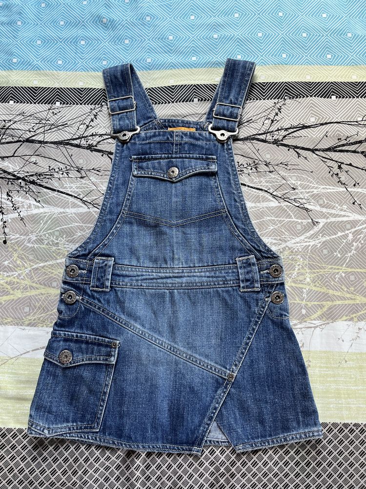 Spodniczka na szelki z jeansu 122 - 128 sukienka na szelki jeans