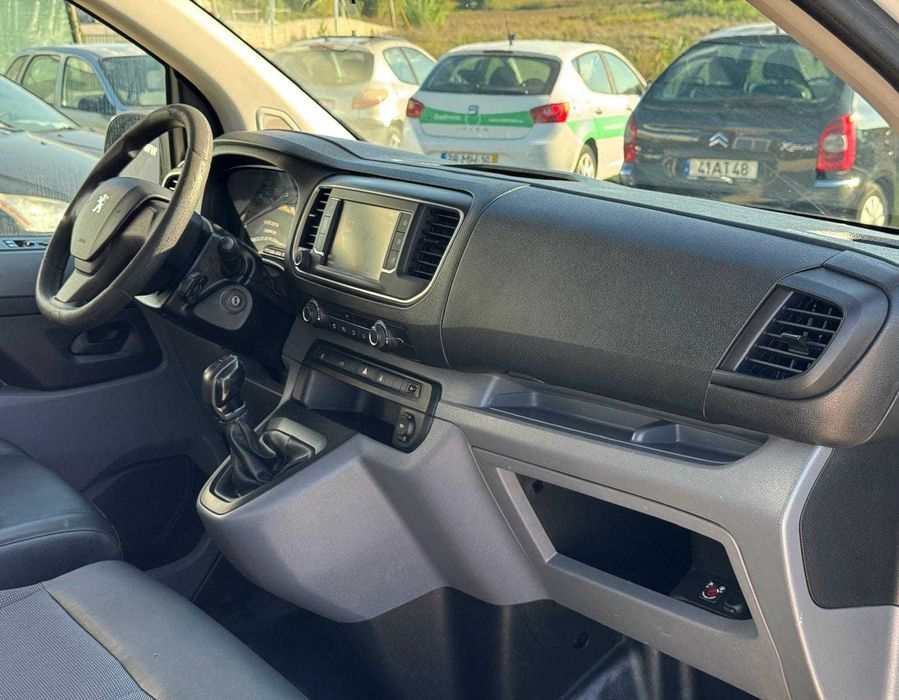 Peugeot Expert 1.6 BlueHDi L2H1 Premium- IVA Incluído