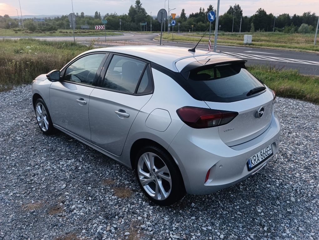 Opel corsa F 1.2 Turbo