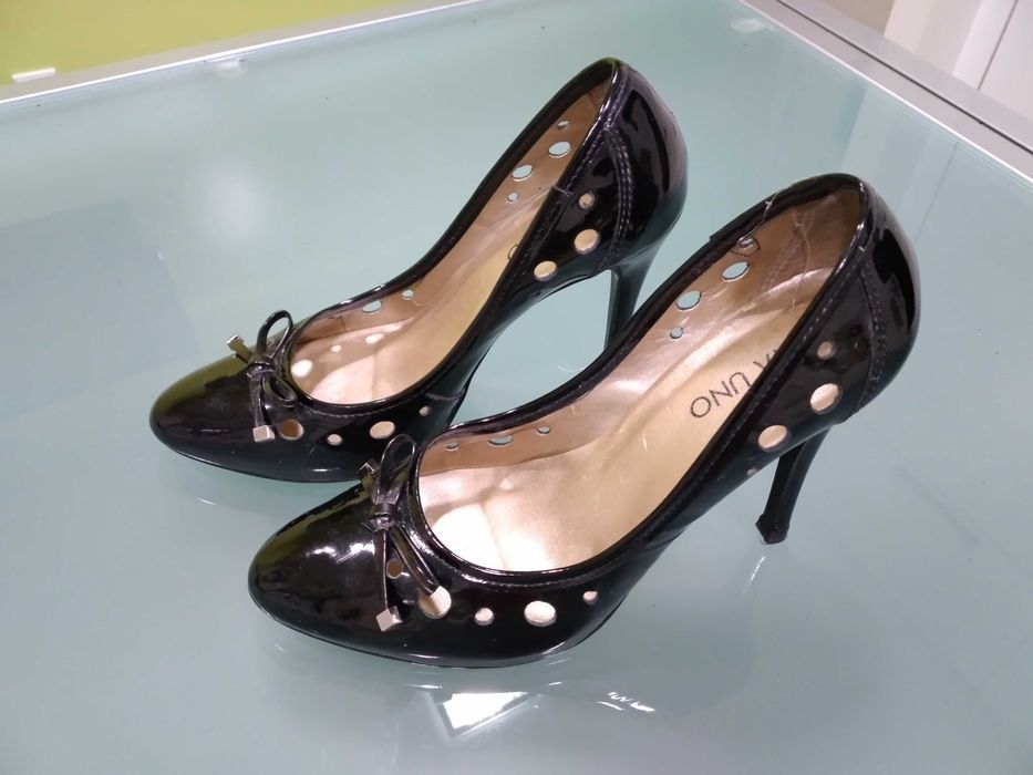 Sapatos em verniz Via Uno preto 37 / 38