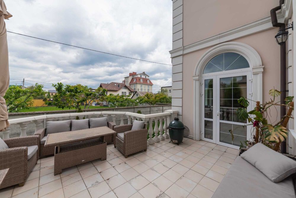 Продаж‼️елітний будинок 298 м2, Русанівські сади, Садова без% for sale