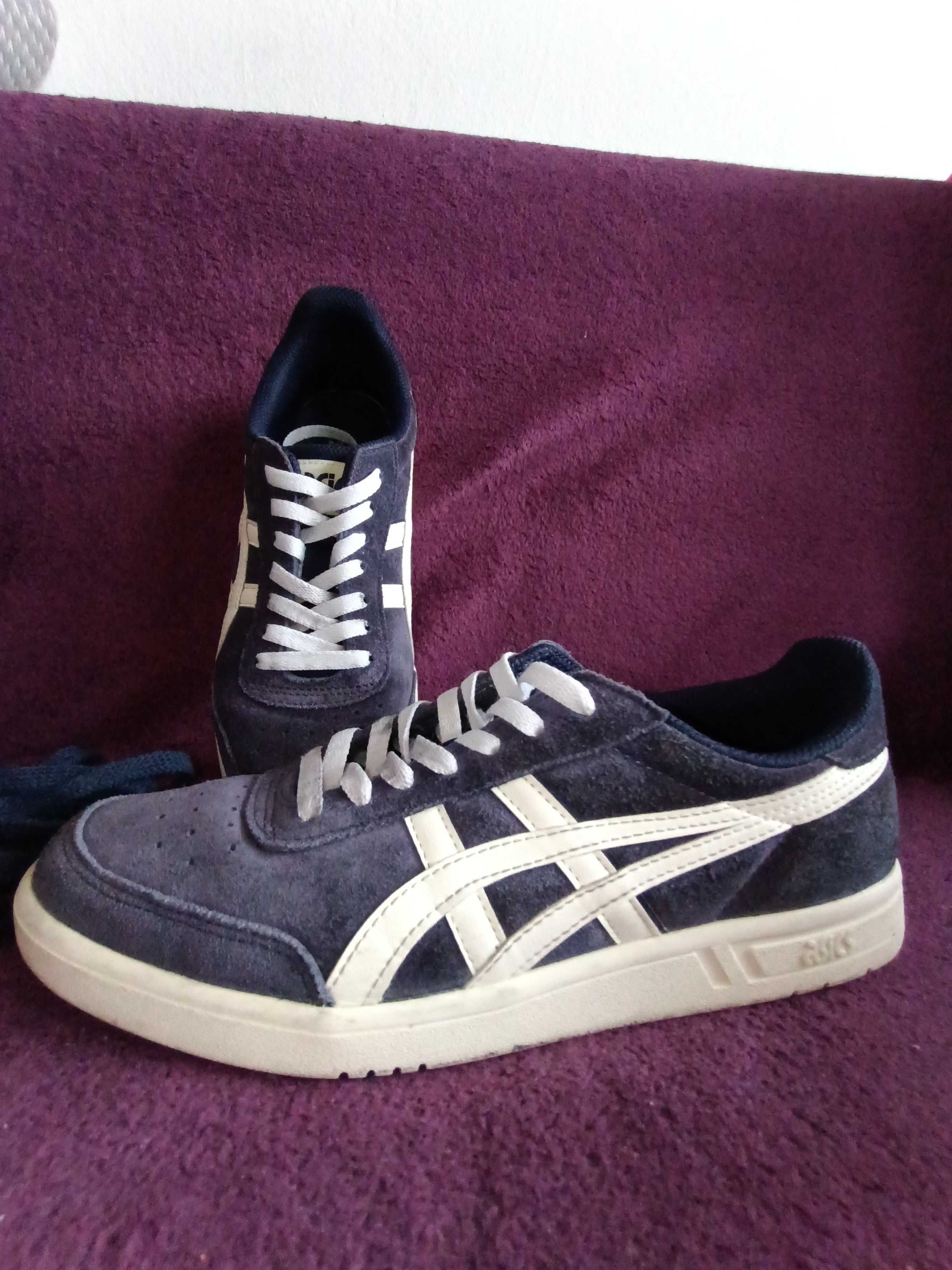 Asics Gel Vickka Trs, rozmiar 39 (24,5cm)