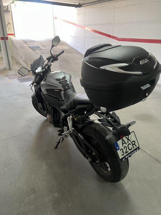 Honda CB650R 2023 – 8.500 km | Excelente estado + Extras | 7.600€