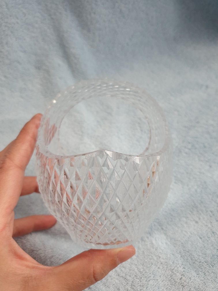 szklany koszyczek cukiernica przezroczyste szkło jak kryształ