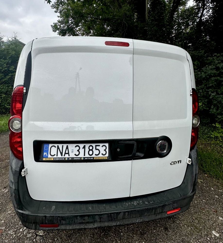 Fiat Doblo 1.3 Diesel. 2011 . 2miejsca. Klima. Nowe opony. Doinwestowa