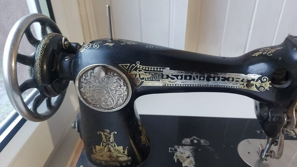 Stara maszyna Singer Sfinks