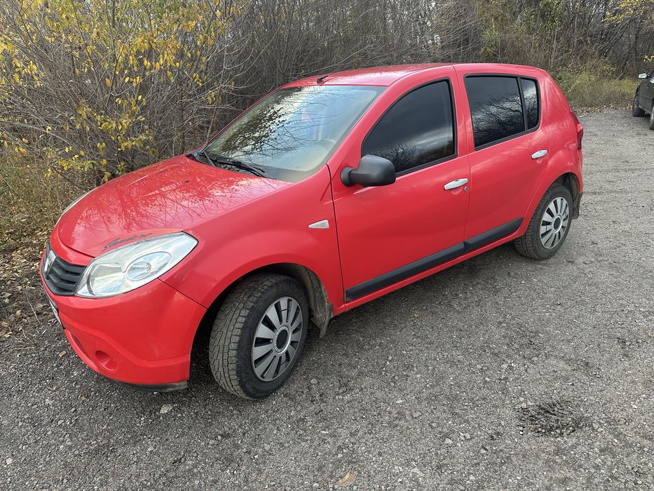 Dacia Sandero 1.4 , 2009 рік