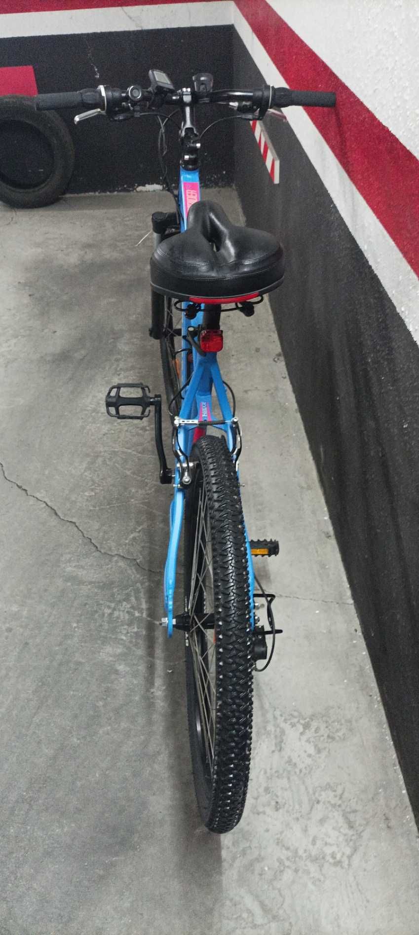 Bicicleta Rockrider 340 completamente nova