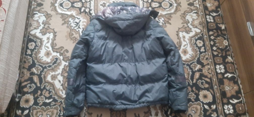 Продам зимову теплу куртку 48 розмір на ріст 175-180