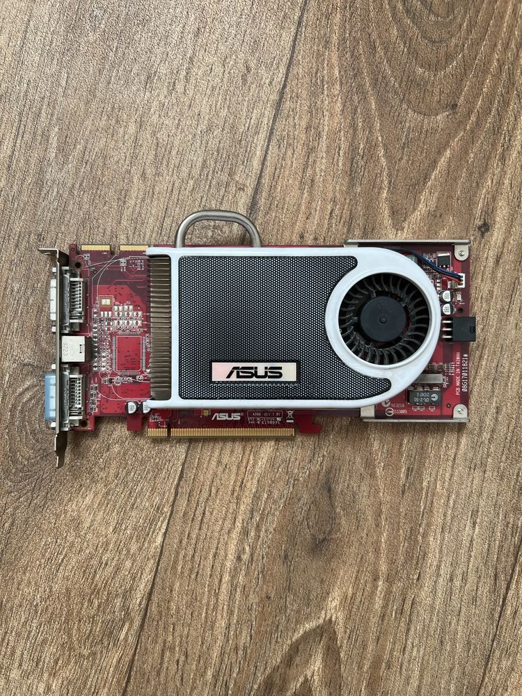 Radeon X1950 pro 256mb та Asus EAX1950PRO 256Mb