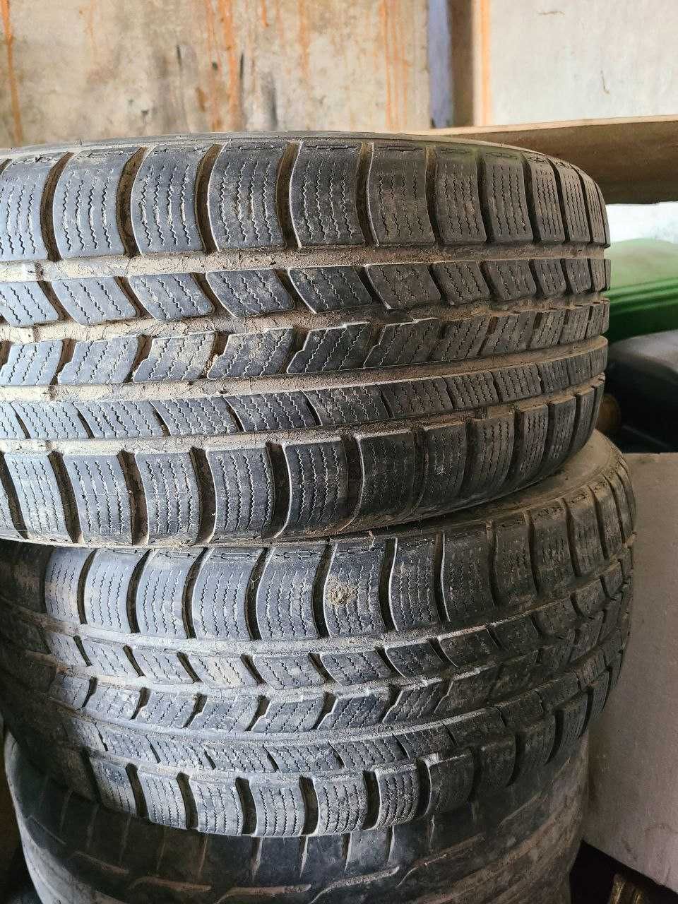 Зимові шини Pirelli winter sottozero 3 215/55 R16