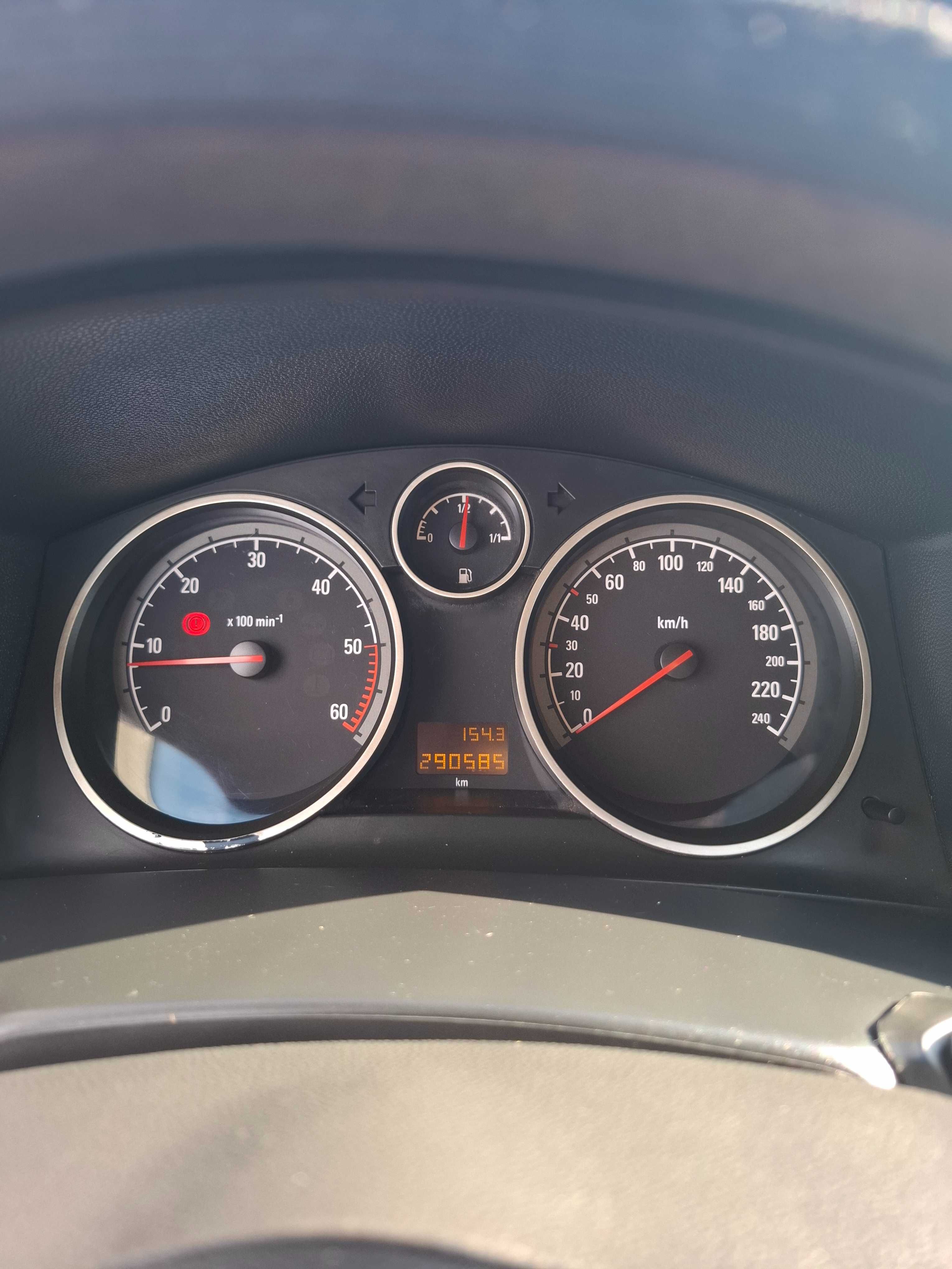 Opel Astra H універсал