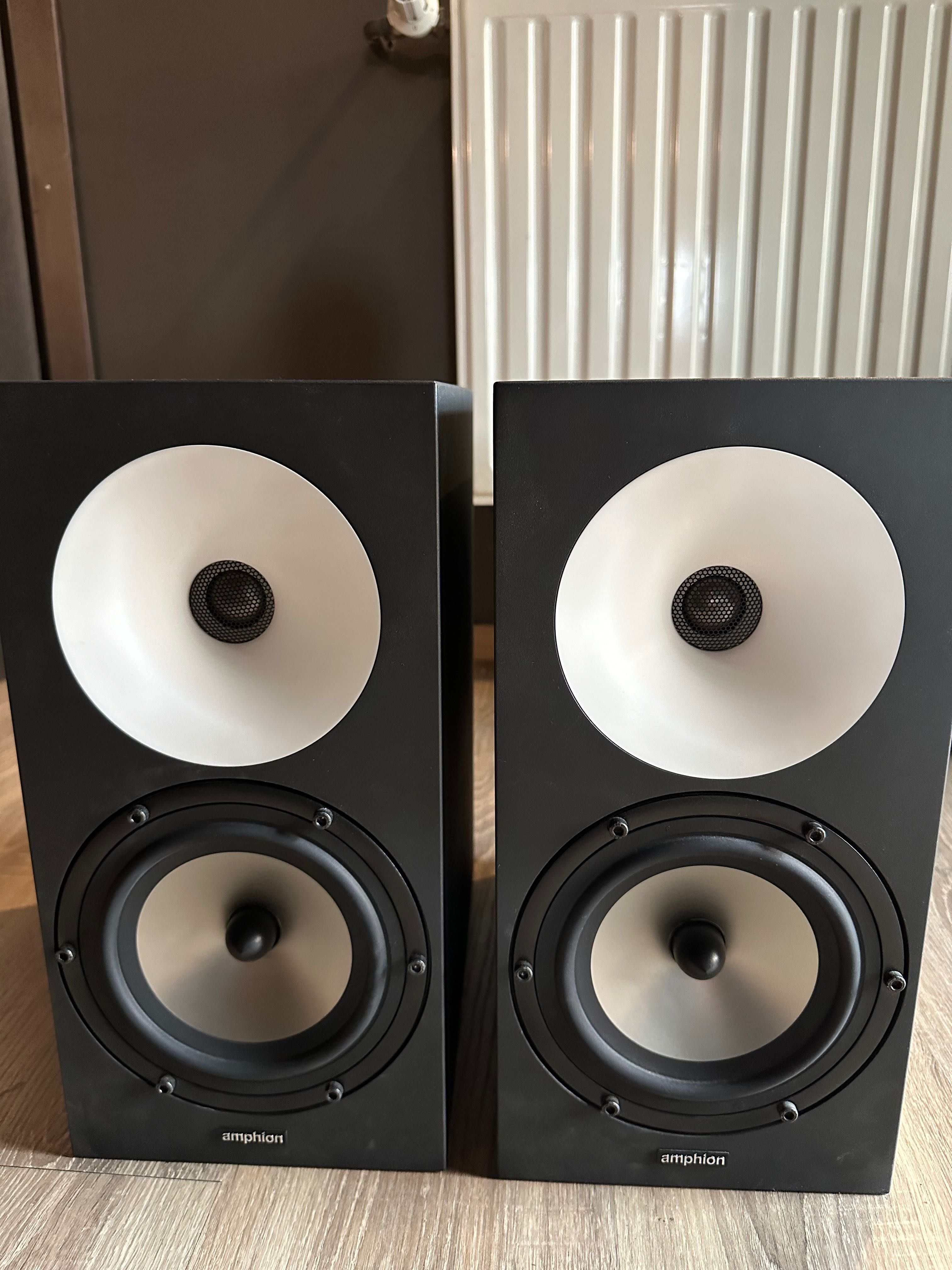 Amphion One 18 monitory studyjne