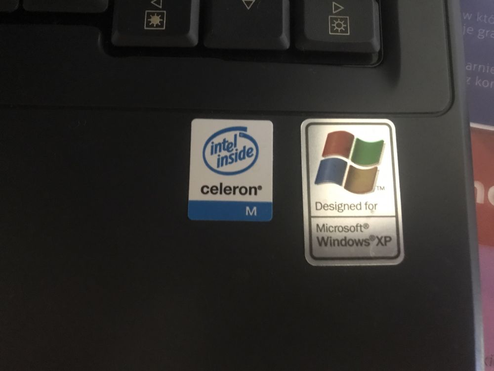 Laptop dobra bateria