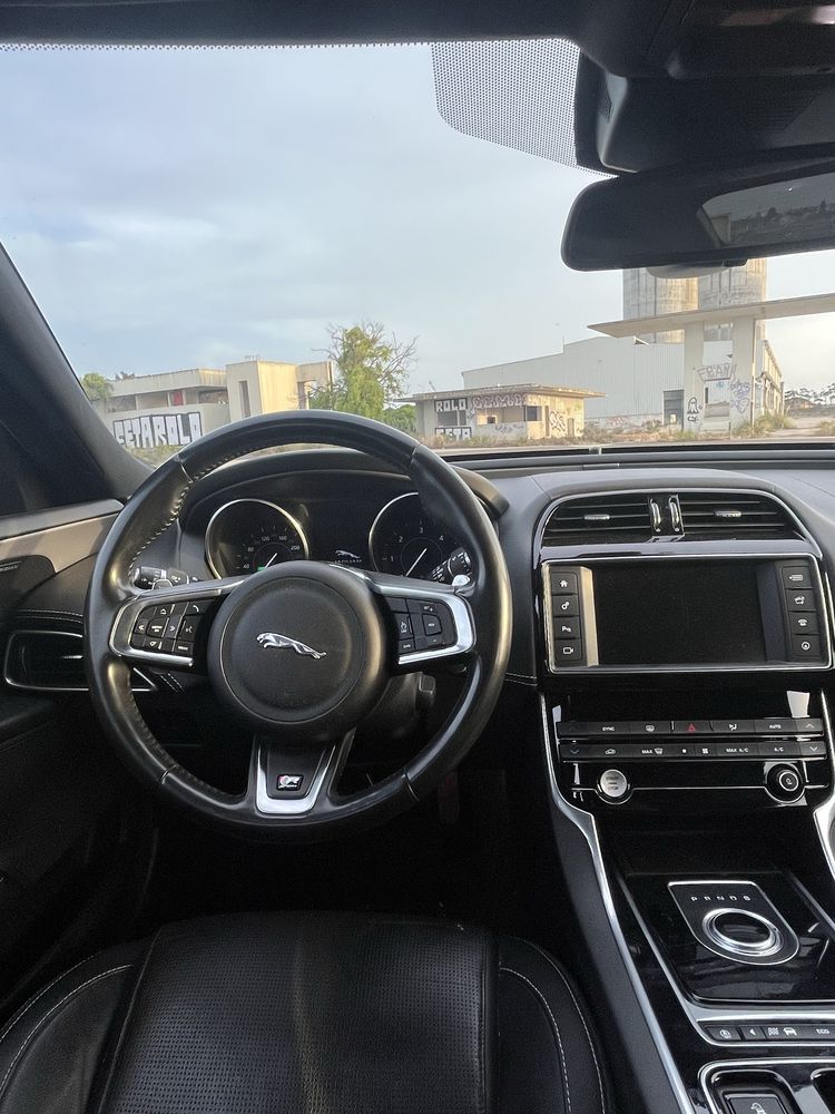 Jaguar XE R-Sport 2018 Nacional