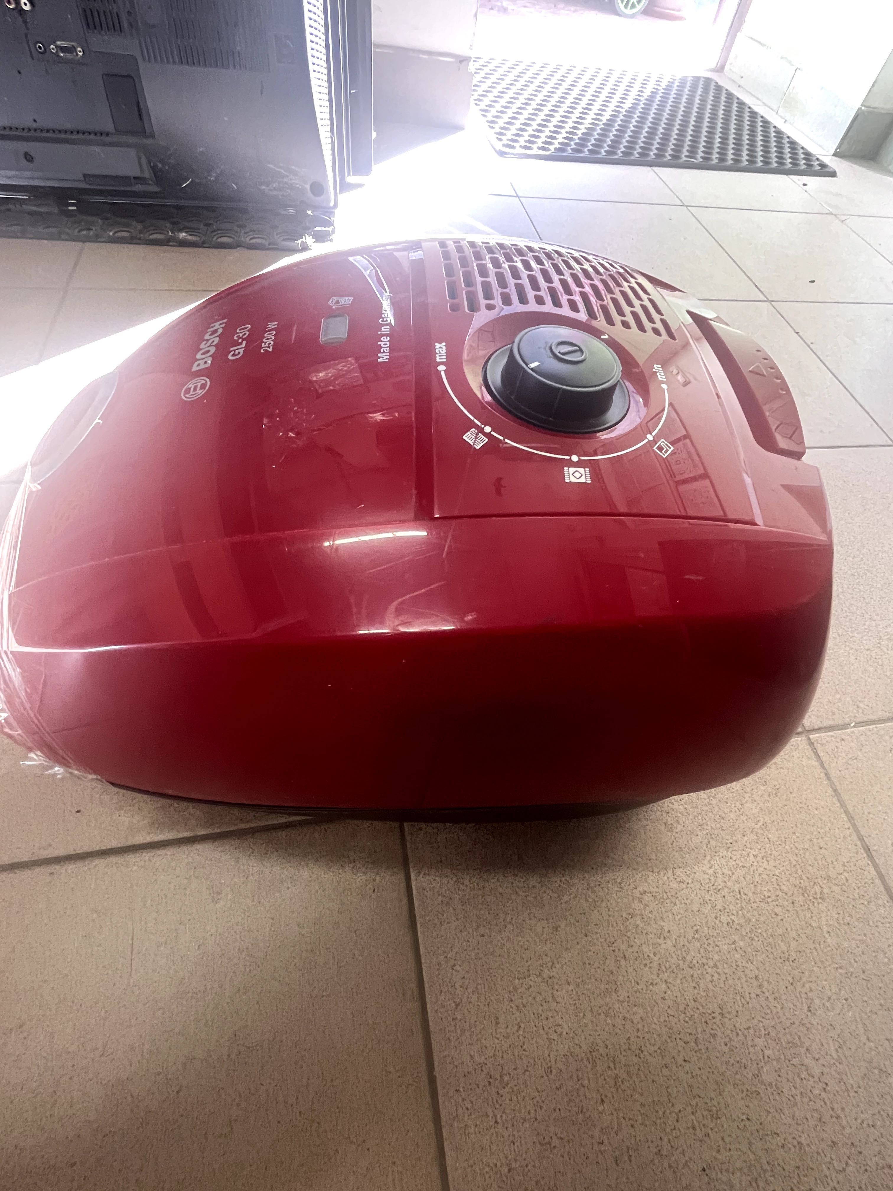 Пылесос Bosch GL-30 2500w