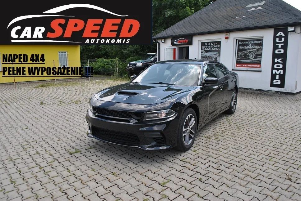 Dodge Charger Pełne wyposażenie napęd 4x4