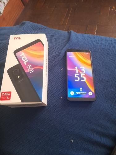 Telemóvel TCL 501