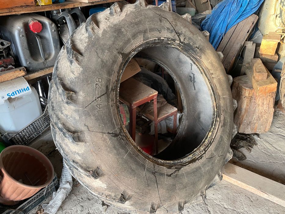 Opony 14.9 - 28 Ursus c360