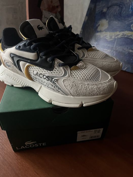 Оригінальні кросівки Lacoste