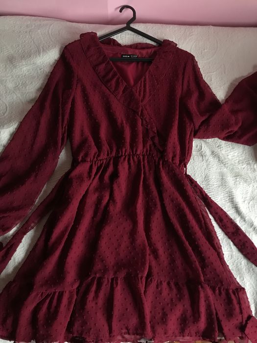 Vestido bordeaux NOVO, tamanho S