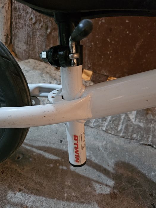 Rower biegowy dla dziecka.