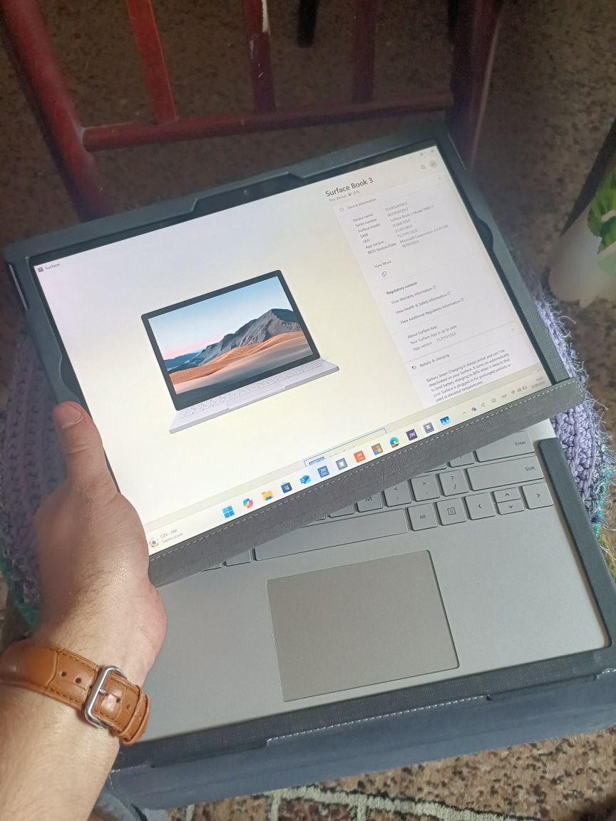 Surface Book 3 13,5” | i7-1065G7 | 32GB RAM | 512SSD | GTX 1650 Max-Q