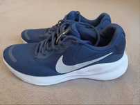 Кросівки Nike 41 26см як нові