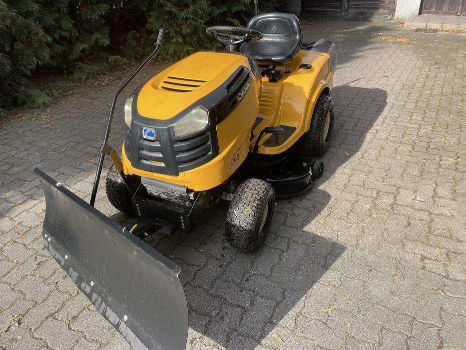 Traktorek cub cadet lt2
