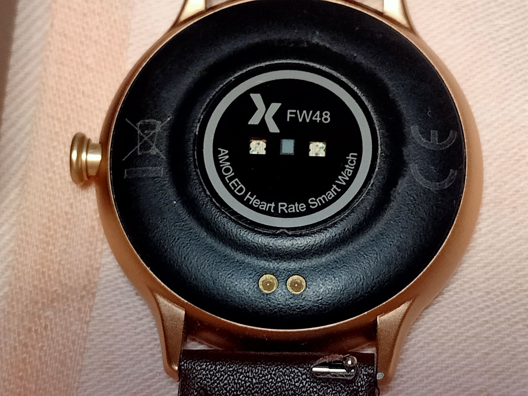 Smartwatch złoty Maxcom Vanad FW48 Amoled