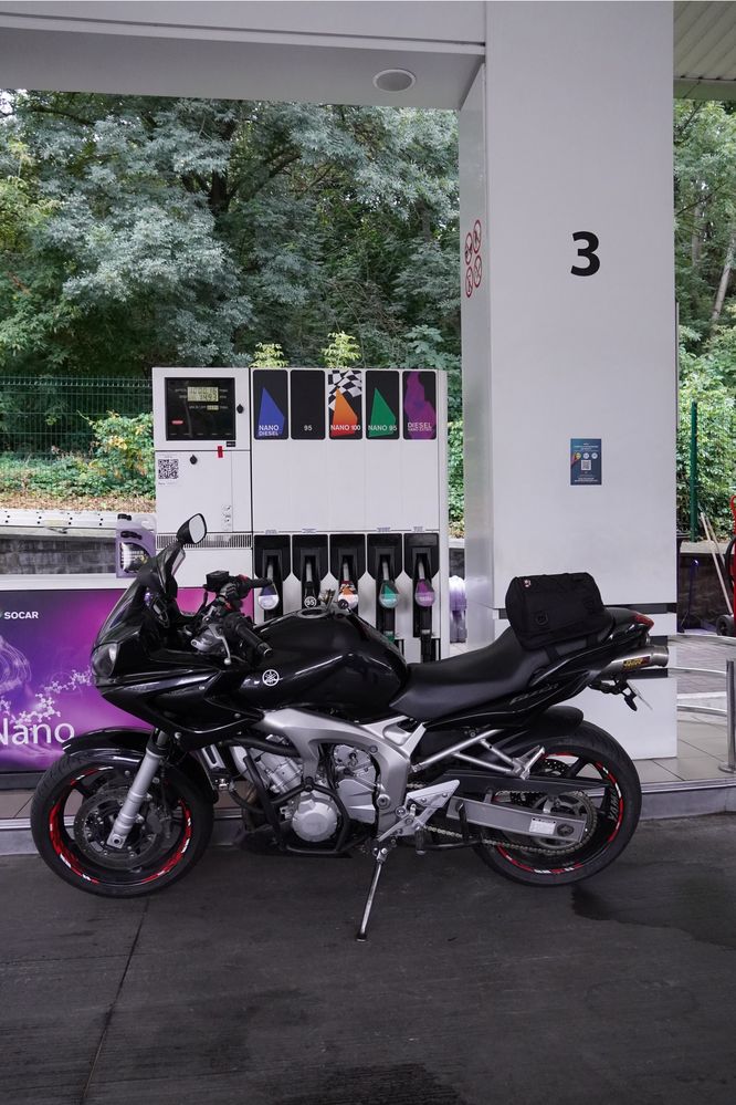 Yamaha FzS600 Fazer