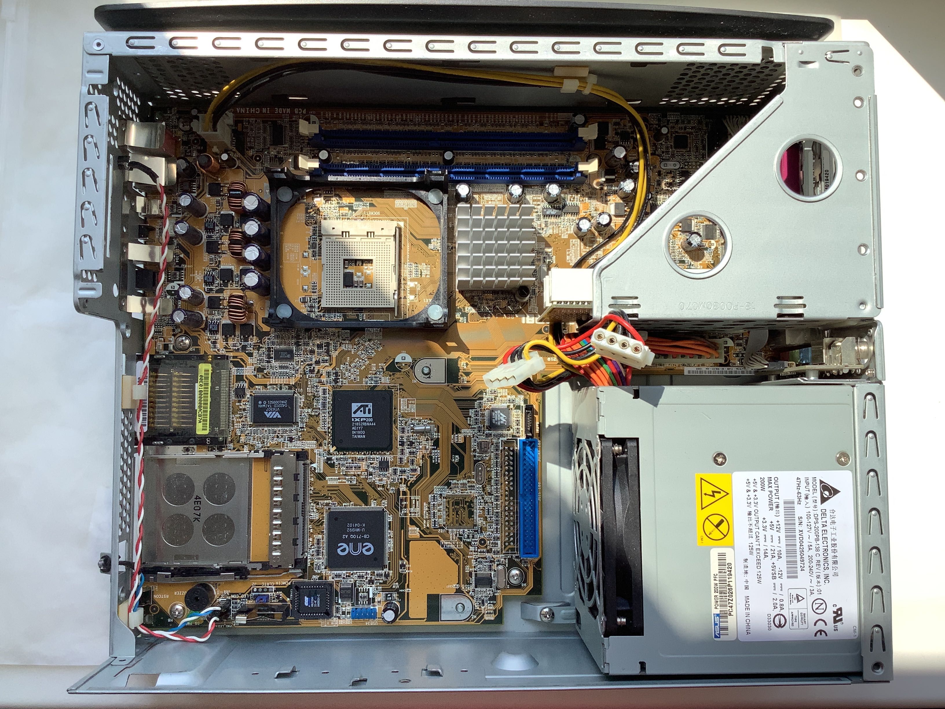 Міні комп'ютер ASUS Pundit-R ATi RS350 Intel Socket 478