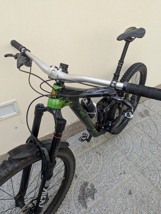 Bicicleta de carbono (enduro) Norco Range 29”