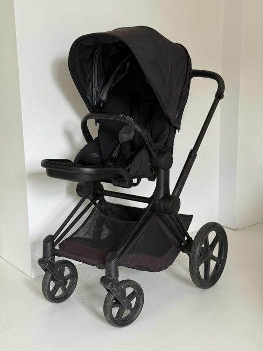 Cybex Priam black 4.0
