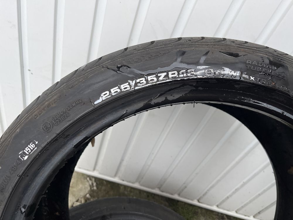 255/35R18 94W Syron Race1