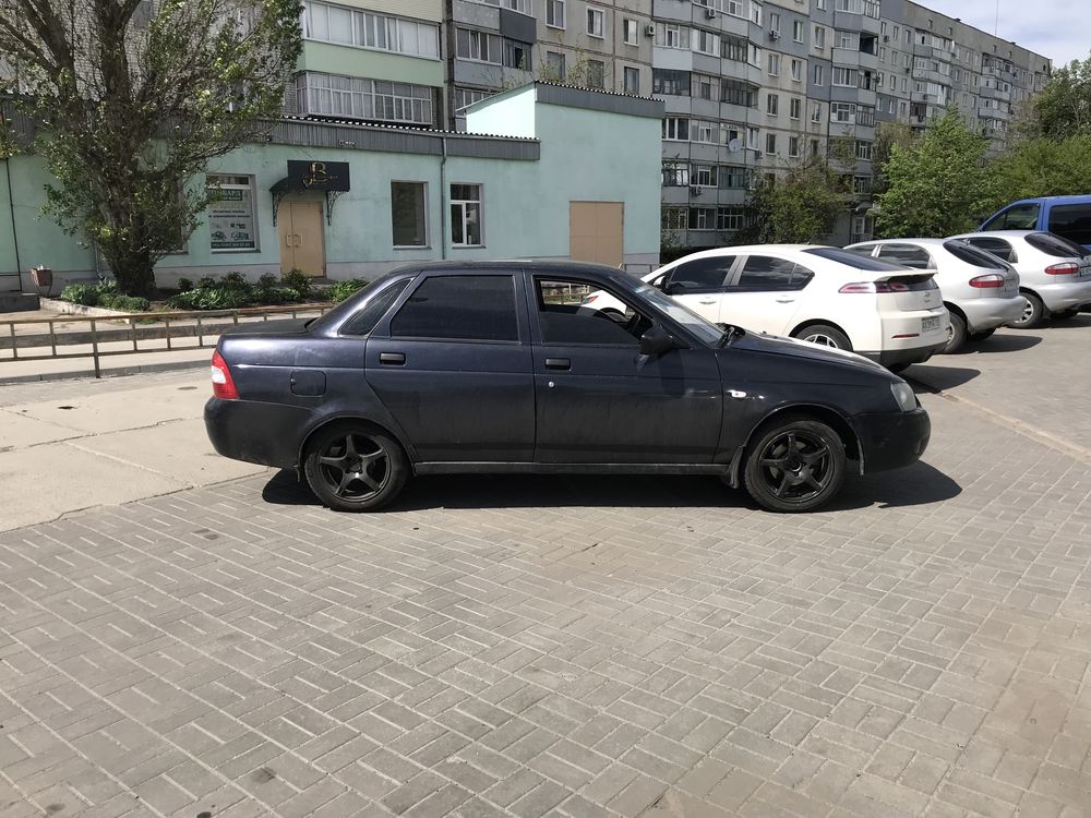 Lada Priora 21703