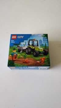 LEGO City Trator do parque 60390