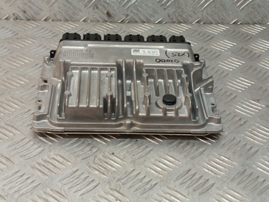 BMW G20 G30 Sterownik Komputer Silnika 5A23E06