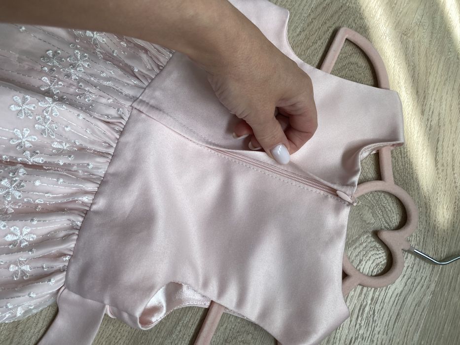 Сукня/плаття для дівчинки 4 рочки