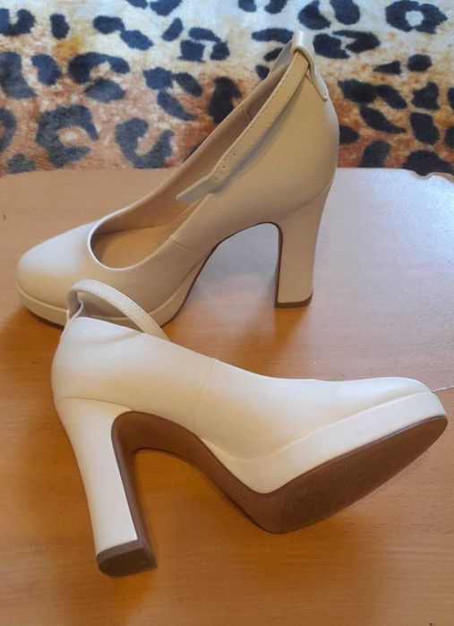 Туфлі для випускного свята, вихідні