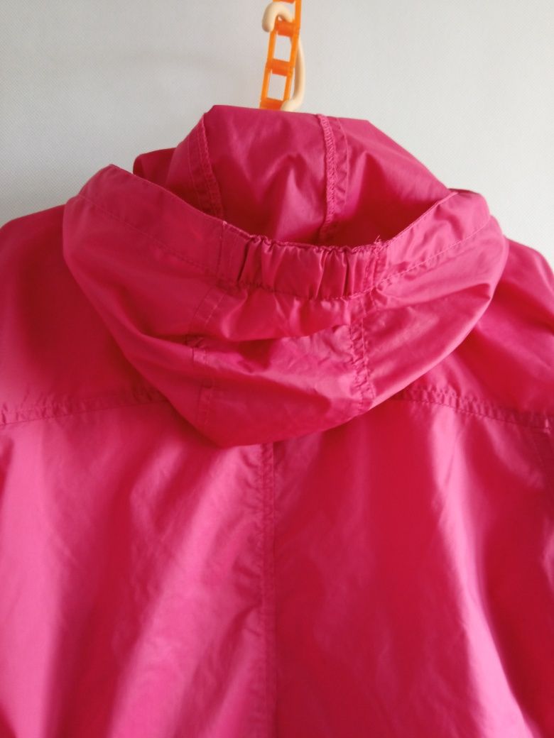 Wiosenna kurtka 98 przeciwdeszczowa różowa wiatrówka cienka płaszczyk