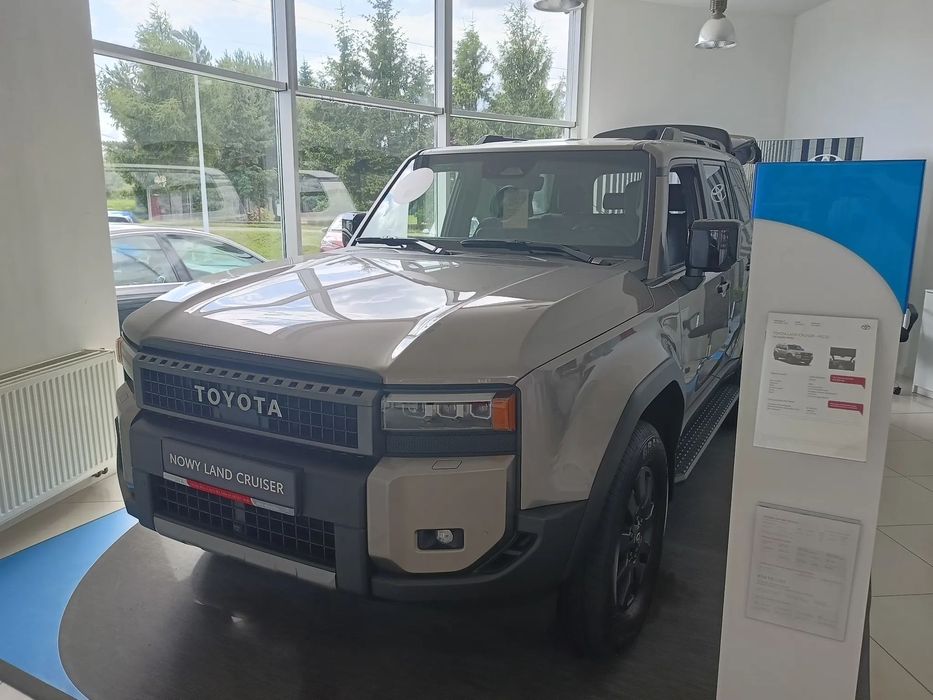 Toyota Land Cruiser dostepny od ręki!
