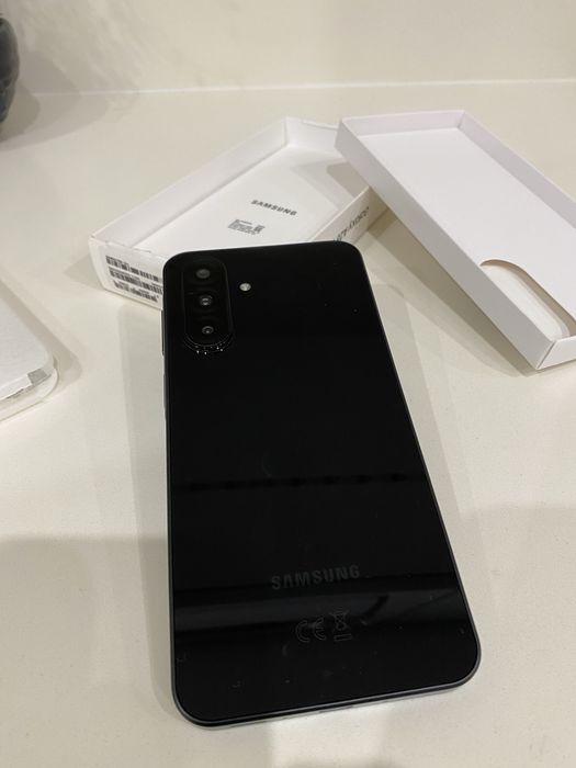 Samsung Galaxy A26 5G Dual SIM 4GB Ram 256GB Armazenamento Novo