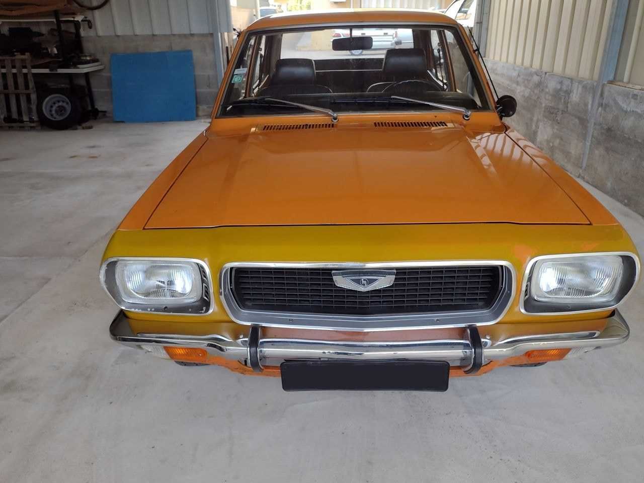 Mazda 818 em estado Original sem Documentos