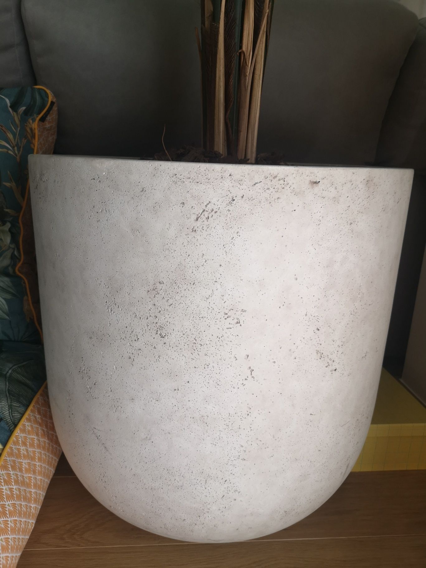 Palmeira Areca artificial de Luxo 2,6m + Vaso em pedra