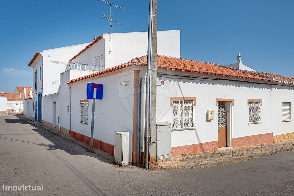 Moradia T4 para venda