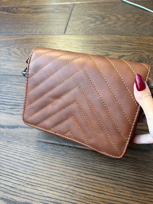 Стильна сумка в гарному стані