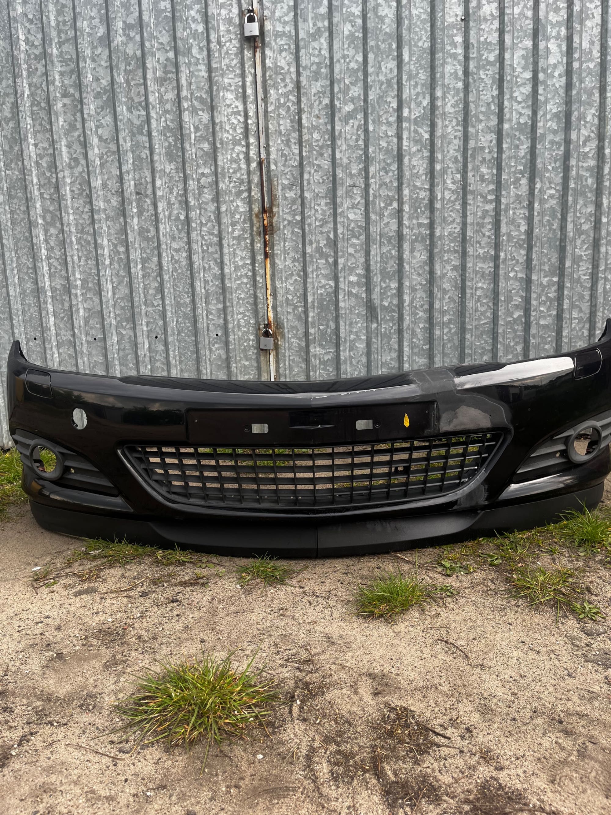 Zderzak Opel Astra H-3 GTC Z20R