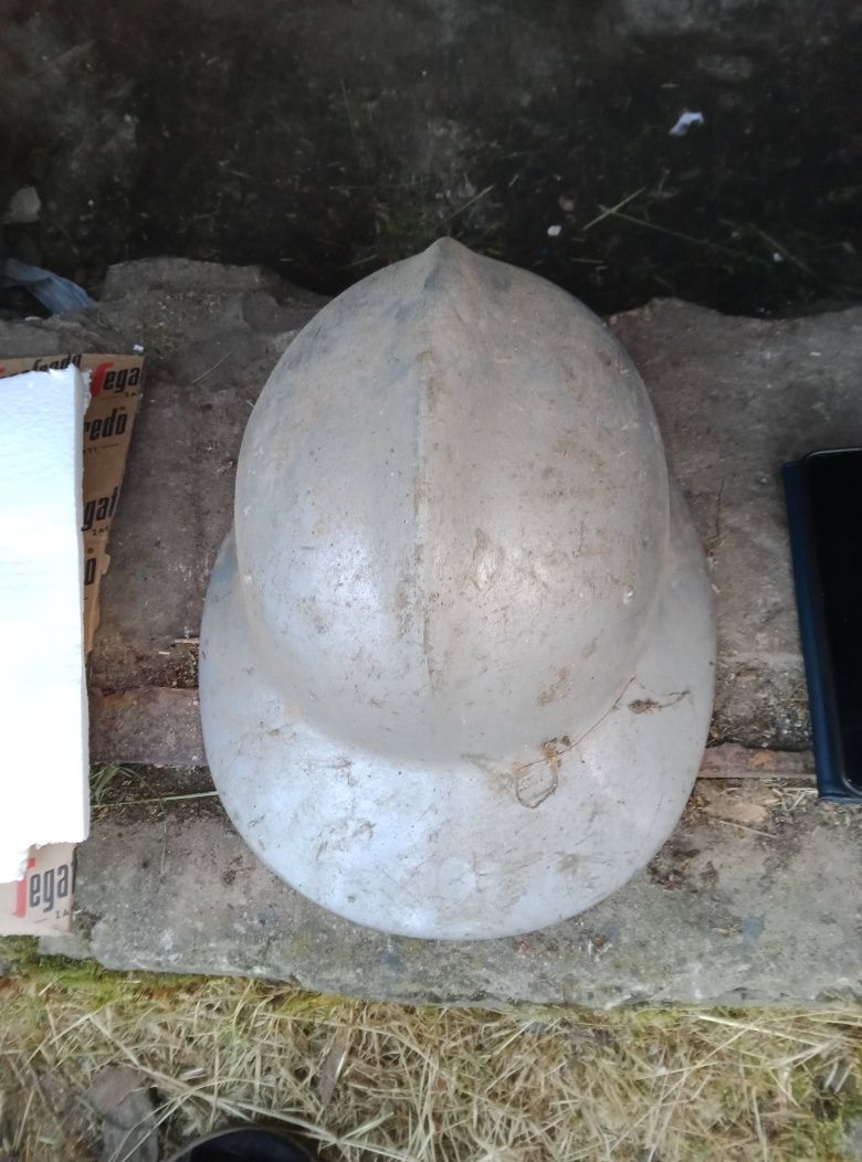 Sprzedam kask w ładnym stanie